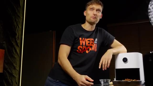 Play: Cheesy Breakfast Rings